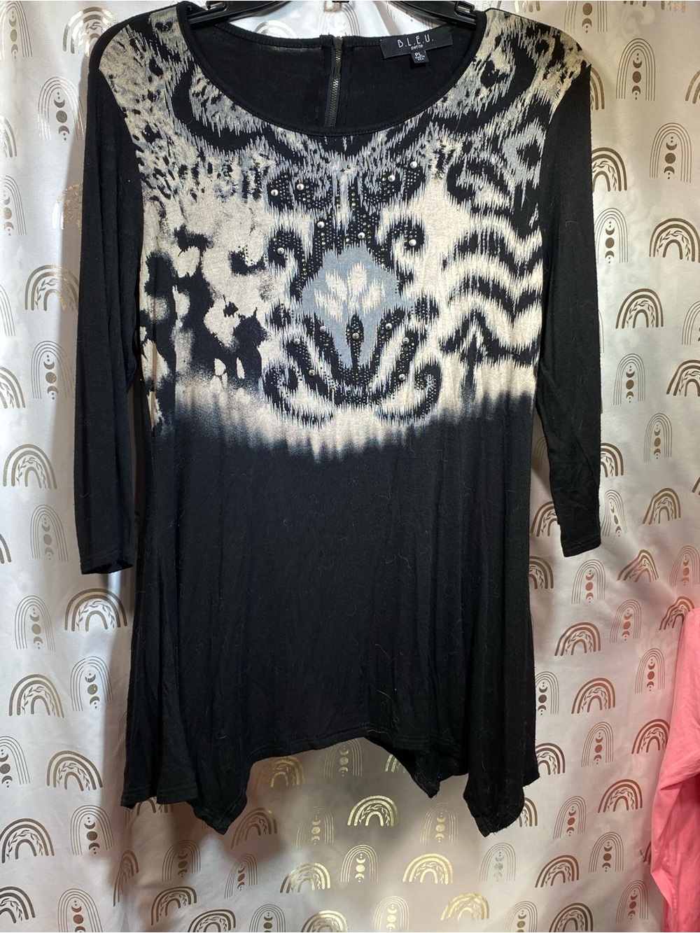 B.L.E.U. Black and Cream Ikat-Print Scoop Neck Tunic
